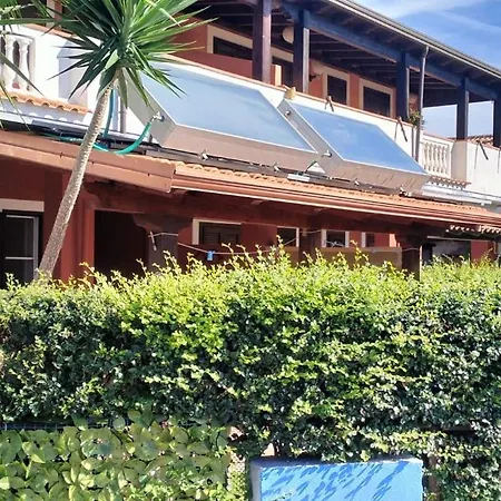 Apartment Sea House, Sant Cristina Village, Italy