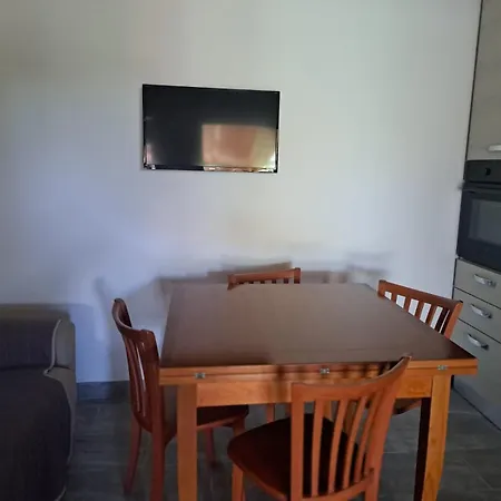 Apartment Sea House, Sant Cristina Village, Italy *